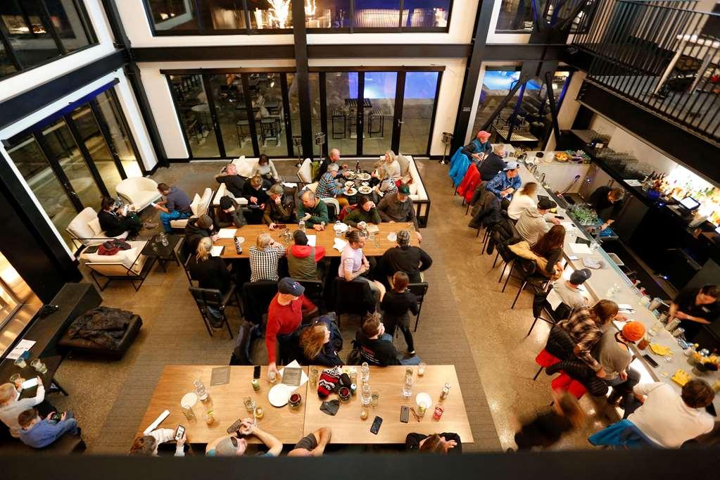Gravity Haus Jackson Hole Hotel Teton Village Restoran gambar